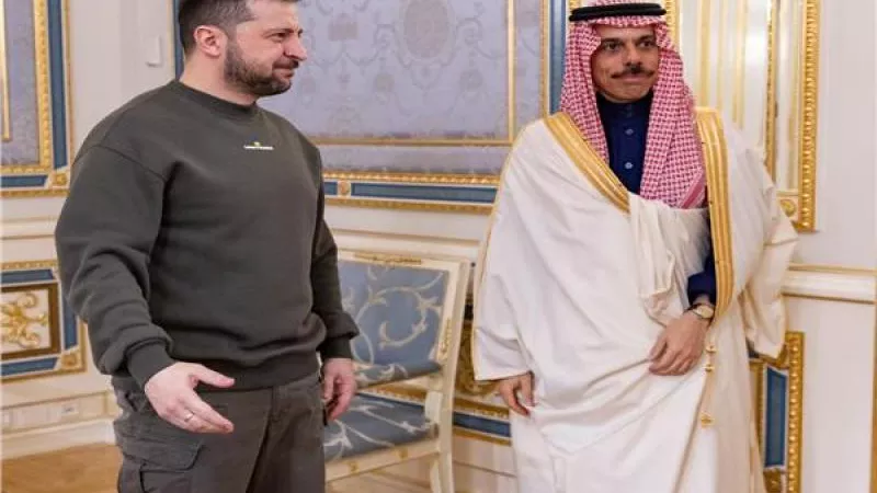 تفاصيل لقاء الرئيس الأوكراني ووزير الخارجية السعودي بكييف