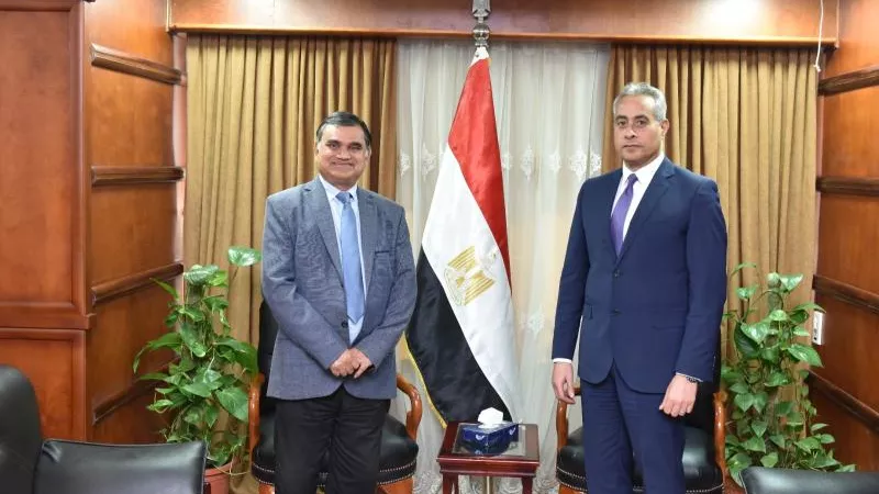 خلال لقاء سفير بنجلايش.. وزير القوى العاملة يبحث مشكلات عمالتهم في مصر