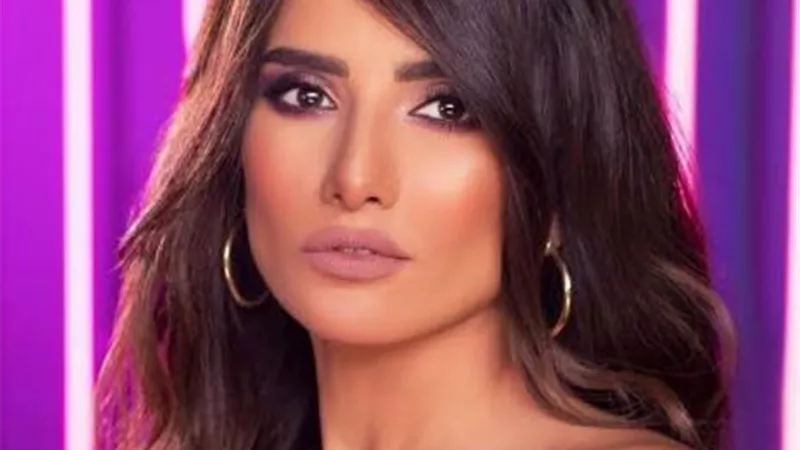 زينة بعد إثارة الجدل بصورة نجليها: لسه في بداية المشوار