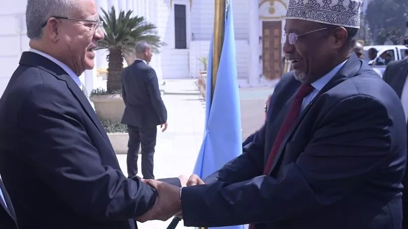 بالصور .. حنفي جبالي يستقبل رئيس مجلس الشعب الصومالي