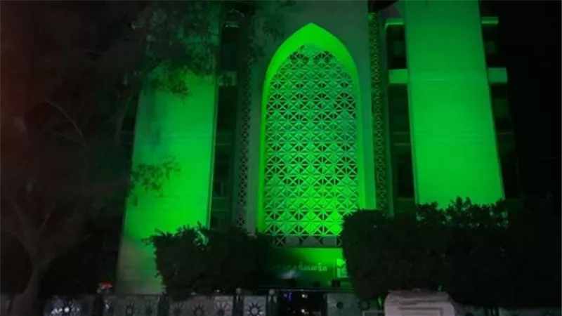 برج القاهرة يكتسي باللون الأخضر بمناسبة اليوم العالمي للصحة النفسية