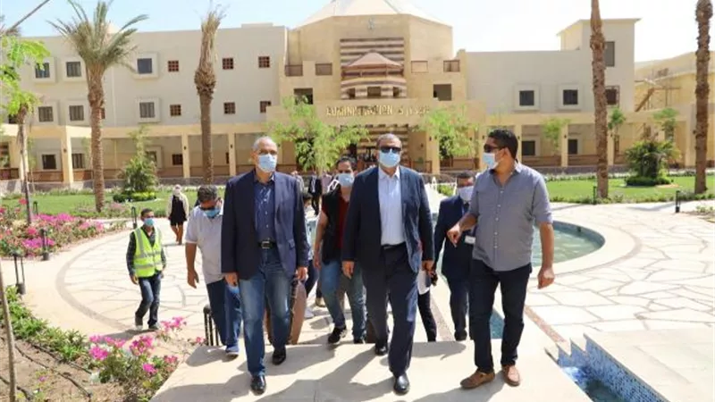 شاهد.. وزير القوى العاملة يزور جامعة الملك سلمان بجنوب سيناء