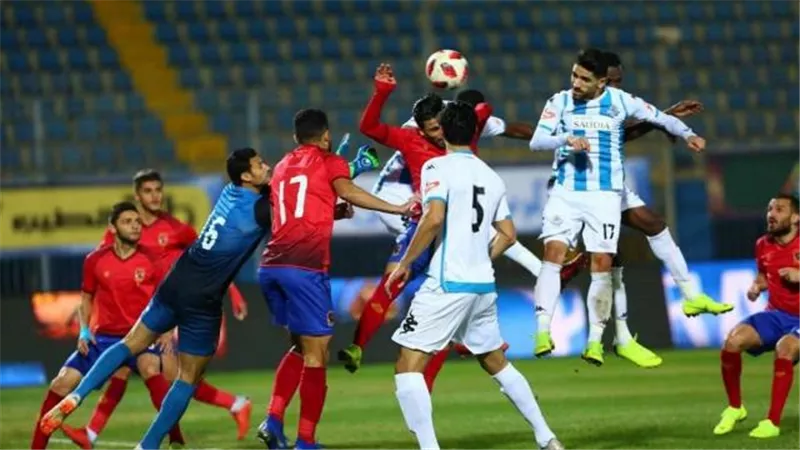 الأهلي ضد بيراميدز.. تعرف على القنوات الناقلة والمعلقين