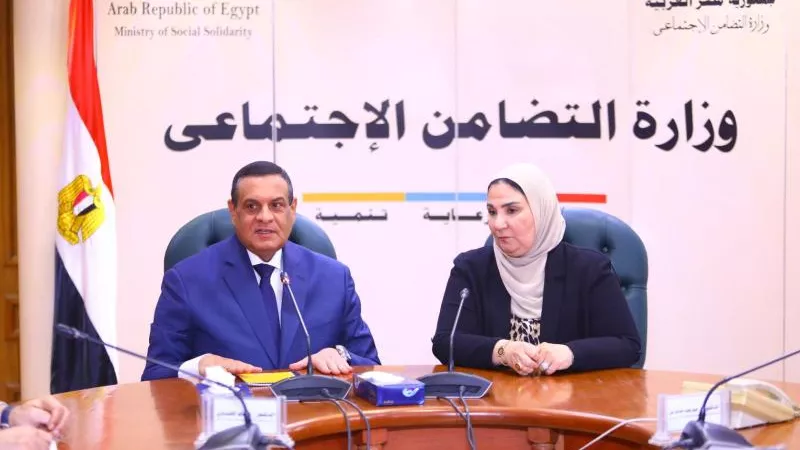 وزير التنمية المحلية: نولى اهتماماً كبيراً لتوفير فرص العمل ودعم المشروعات الصغيرة والمتوسطة ومتناهية الصغر