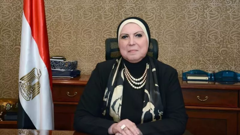 وزيرة التضامن توجه بتيسير إجراءات سداد رسوم مشتركى حج الجمعيات الأهلية