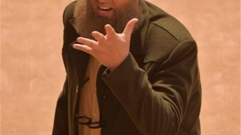 محمد محمود عبد العزيز يتصدر تريند ”تويتر” بحقيقة الشيخ حافظ
