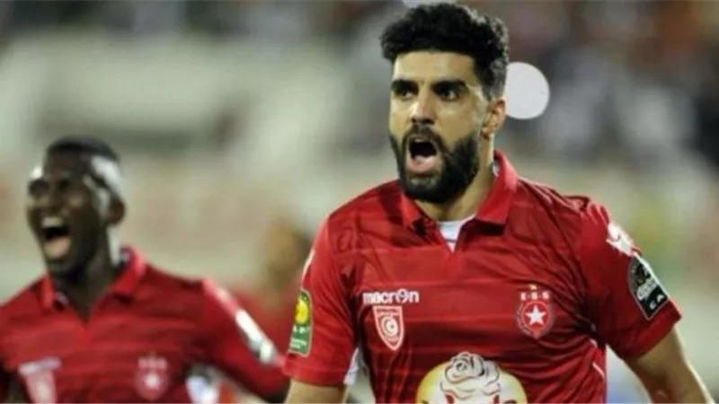 إنبي ينهي تعاقده مع مدافع النجم الساحلي