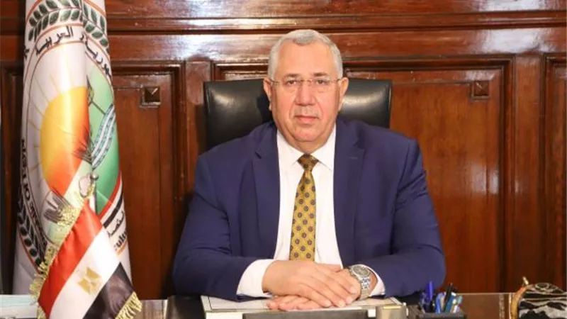 تفاصيل اجتماع وزير الزراعة مع شباب الأعمال