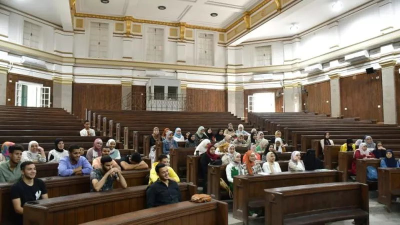 الخشت يعلن انتظام الدراسة بكليات جامعة القاهرة