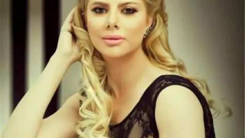 تعرضت للتحرش من النساء.. وفقدت ابنتها الوحيدة.. وحكيم سبب شهرتها.. حكايات مثيرة لا تعرفها عن أميرة فتحي