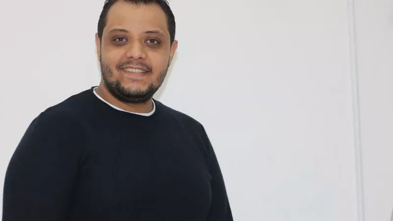 محمود رجب آخر المنضمين لأسرة ”تاج” للنجم تامر حسني