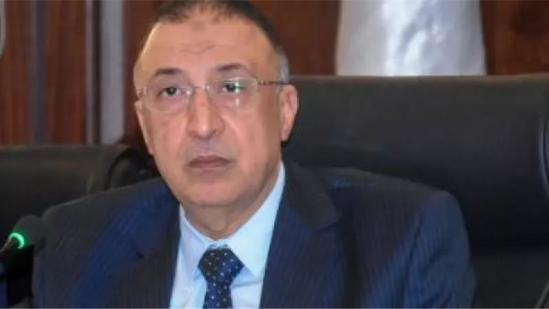 محافظ الإسكندرية يكشف حقيقة وجود خسائر بشرية في الهبوط الأرضي بالعصافرة
