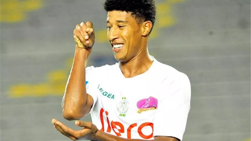 حميد أحداد يشكر جماهير الرجاء المغربي بعد إنتهاء إعارته مع الفريق