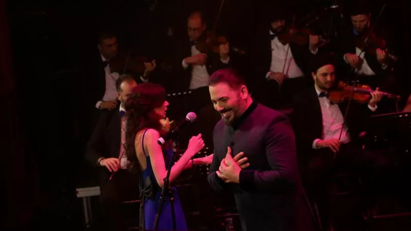 رامي عياش يعيد الزمن الجميل وفن الأوركسترا  بحفل استثنائى فى باريس