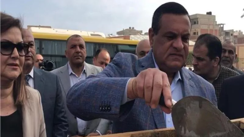 وزيرا التنمية المحلية والتخطيط يضعان حجر أساس «مجمع خدمات مصر بالعريش»