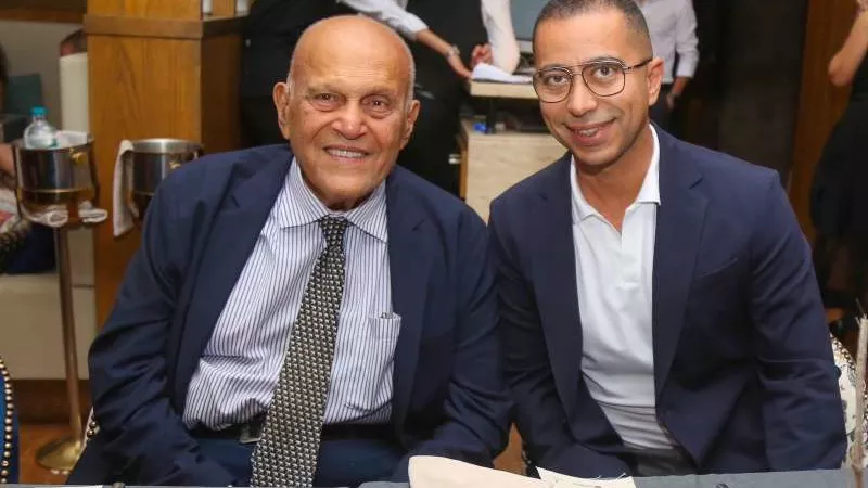 فودافون مصر تستكمل جهودها في دعم مؤسسة مجدي يعقوب للقلب.. وتتبرع بقميص  محمد صلاح في مزاد لصالح المؤسسة