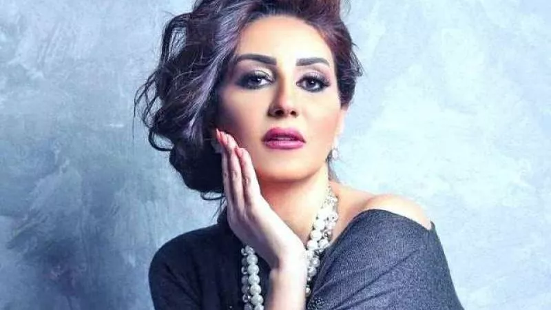 بالصور ..وفاء عامر تحتفل بعيد ميلادها بحضور أصدقائها المقربين