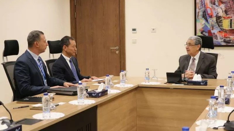 وزير الكهرباء يستقبل وفد شركة CTGI الصينية لتعزيز التعاون المشترك