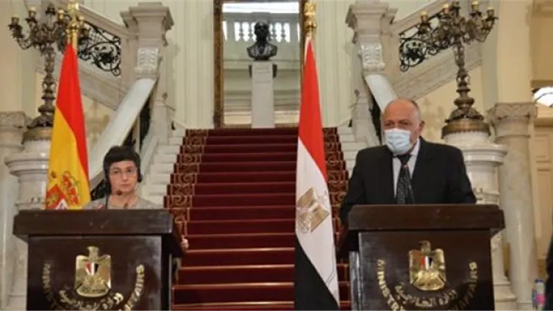 شكري خلال مؤتمر صحفي مع نظيرته الأسبانية: مصر تكثف جهودها لحل الأزمة الليبية عبر الحوار