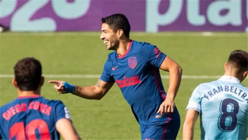 أتليتكو يتجاوز فخ سيلتا فيجو بهدفي سواريز وكاراسكو بالليجا