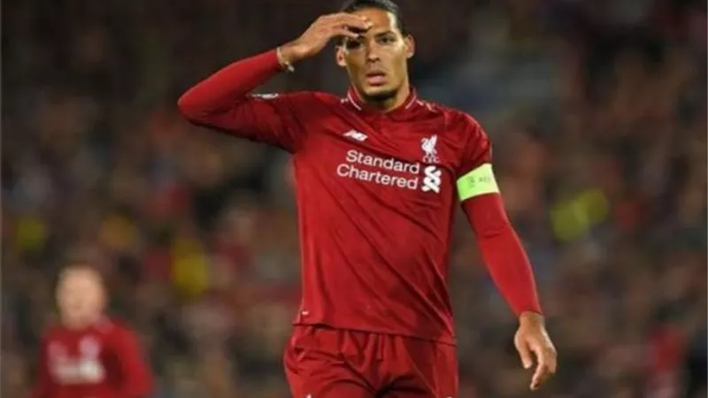 كابوس لليفربول.. فان دايك يتعرض لقطع في الرباط الصيلبي للركبة