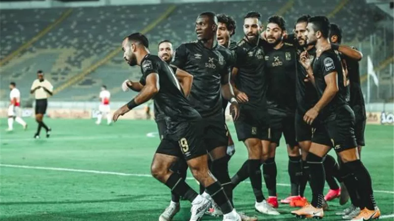 30 دقيقة.. الأهلي يتقدم على الوداد بهدف أفشة
