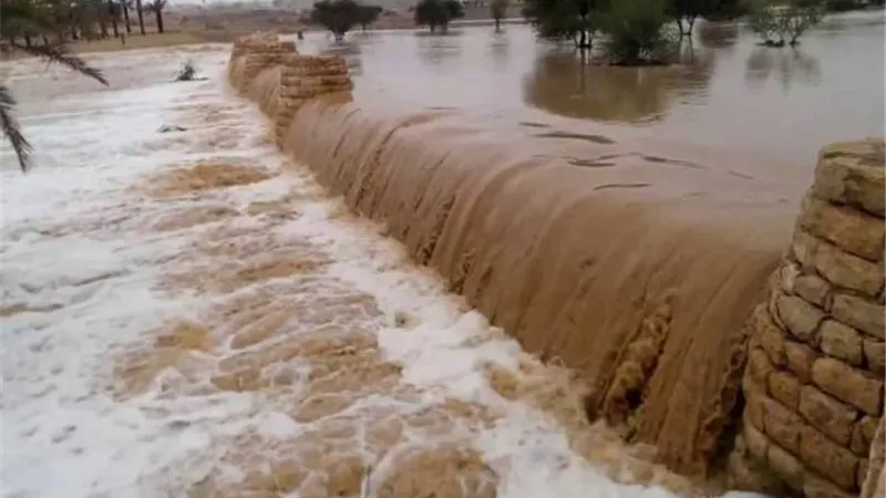 حكايات المصريين مع السيول.. تعرضوا لـ120 سيلا كارثيا خلال التاريخ.. وهذه قصة السيل الذي قتل ألف مصري خلال 15 دقيقة
