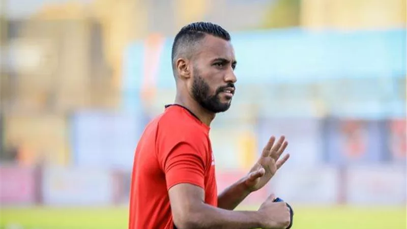 حسام عاشور يهنأ الأهلي بفوزه على الوداد المغربي