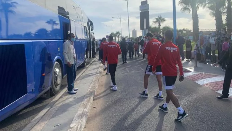 صور.. بيراميدز يتجه لخوض مرانه الثاني قبل مواجهة حوريا بنصف نهائي الكونفدرالية