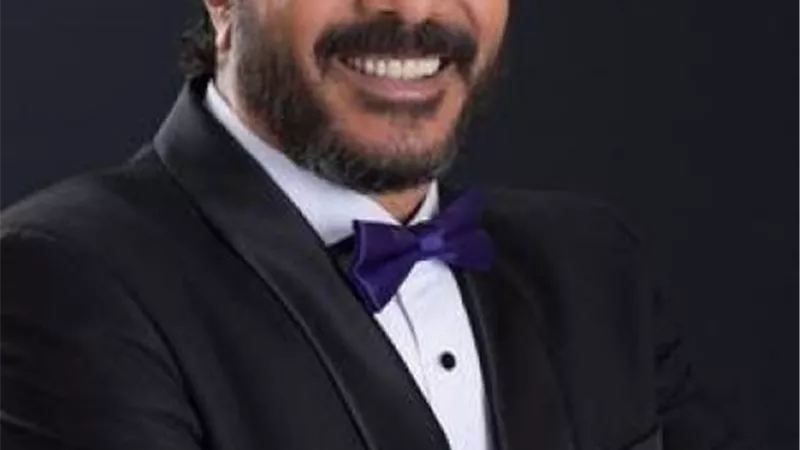 على الحجار يحصد جائزة الإبداع  بمهرجان همسة الدولي فى دورته الــ  11