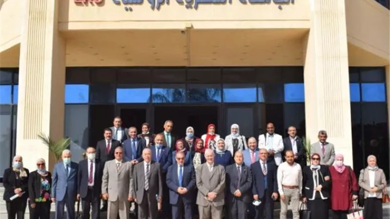 الجامعة المصرية الروسية تستضيف اجتماع قطاع الدراسات الصيدلية بـ”الأعلى للجامعات”