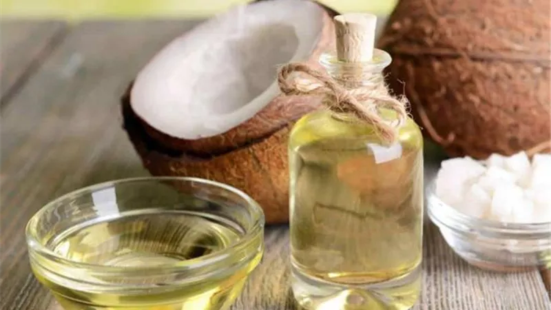 ما هو تأثير زيت جوز الهند على الجسم؟.. إليك الإجابة