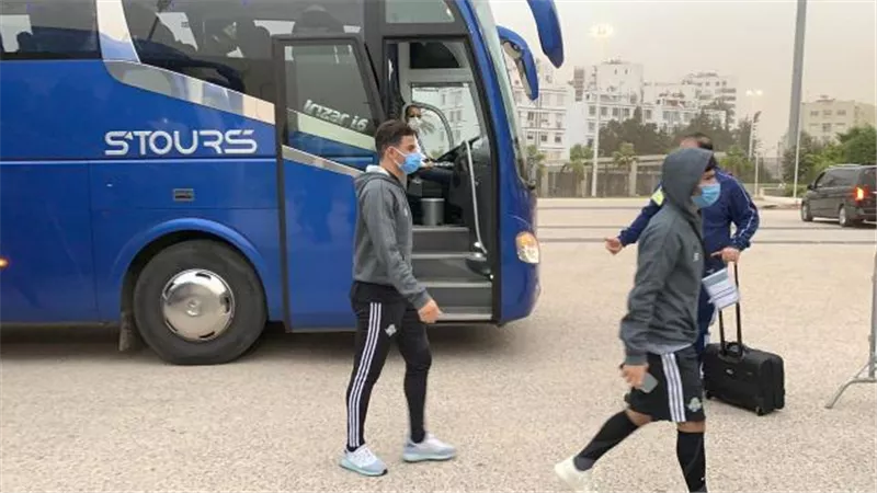 بيراميدز يصل ملعب محمد الخامس لمواجهة حوريا