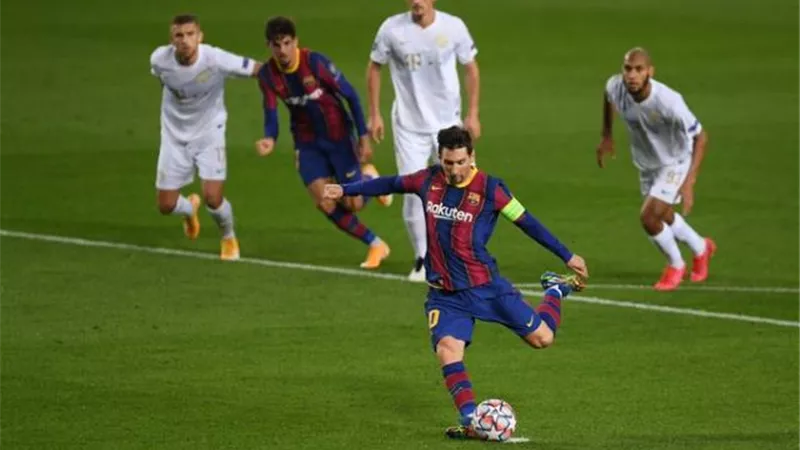 برشلونة يكتسح بطل المجر بخماسية في دوري الأبطال