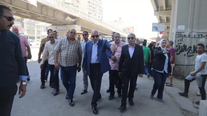 شاهد.. جولة محافظ الجيزة بمواقف السرفيس وتوجيهات مشددة بشأن تعريفة الركوب