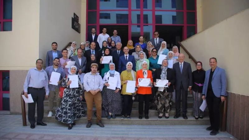 جامعة 6 أكتوبر تكرم أعضاء هيئة التدريس والهيئة المعاونة المنشورة أبحاثهم دوليا