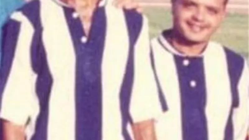 مع كريستيانو نادي إمبابة.. محمد هنيدي يداعب جمهوره بصورة مع أشرف عبد الباقي