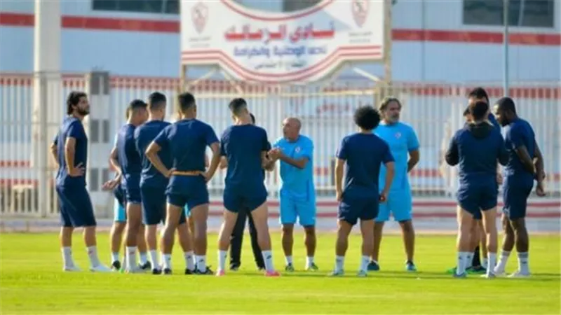 جلسة فنية بين باتشيكو ولاعبي الزمالك استعدادا للرجاء