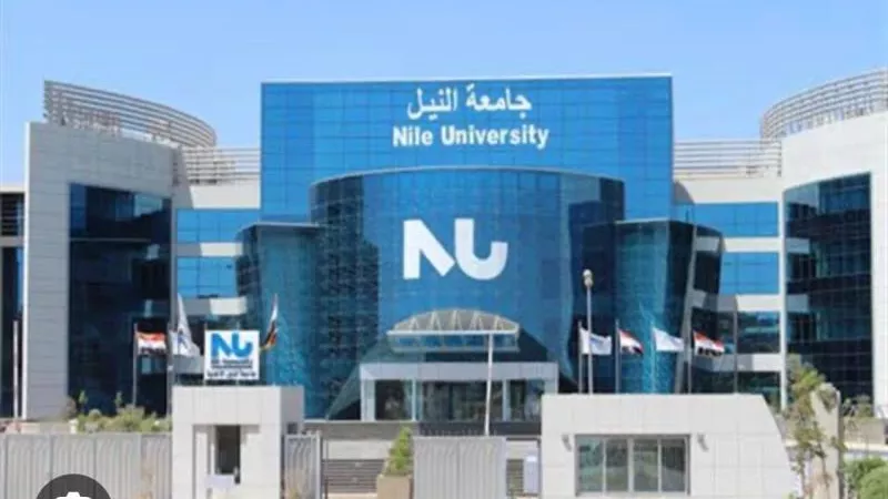 رئيس جامعة النيل يعلن عن منح كاملة لـ 50 طالبًا من متفوقي الثانوية العامة و20 طالبًا من مدارس STEM
