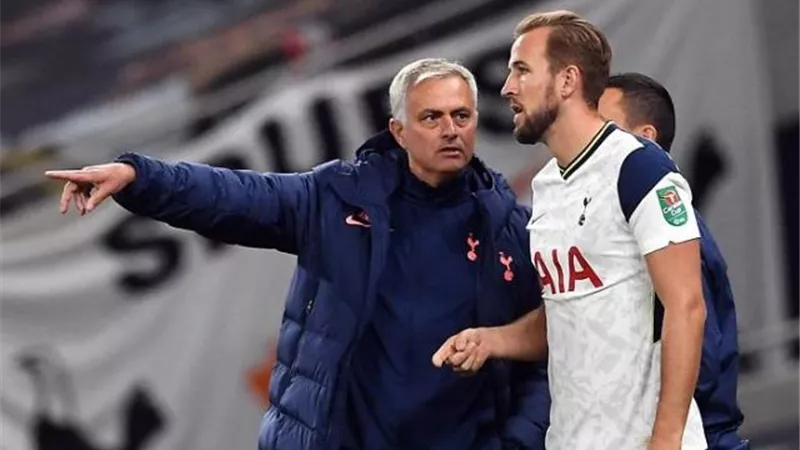 بيل أساسيا في تشكيل توتنهام لمواجهة لينز بالدوري الأوروبي