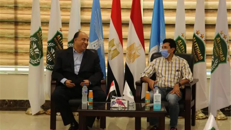 وزير الرياضة يتفقد الفرع الجديد لنادي الاتحاد السكندري بأرض الغابة