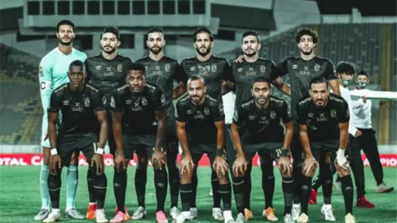 أحمد فتحي بديلا لمعلول.. التشكيل الرسمي للأهلي لمواجهة الوداد