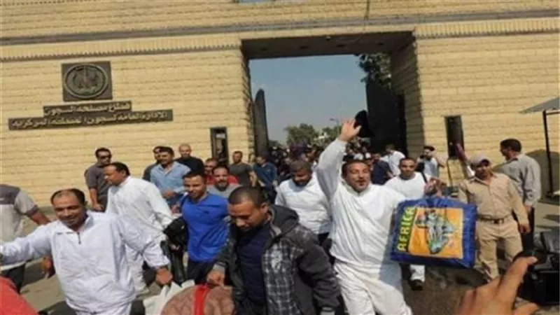قطاع السجون يوافق على إلتماس 8 من نزلاء السجون بزيارة ذويهم بسجن القناطر
