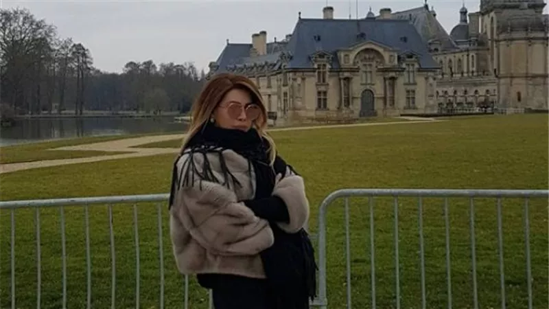نوال الزغبي تطل على جمهورها بإطلالة ”كاجوال” من فرنسا
