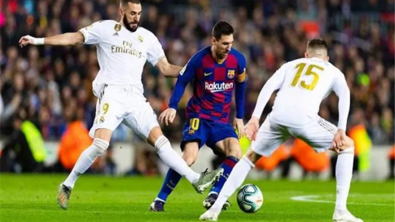 الشوط الاول..مباراة ريال مدريد ضد برشلونة في الدوري الإسباني