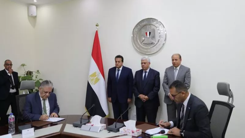 وزيرا التعليم العالي والصحة ورئيس جامعة المنصورة يشهدون توقيع بروتوكولات تعاون.. تفاصيل