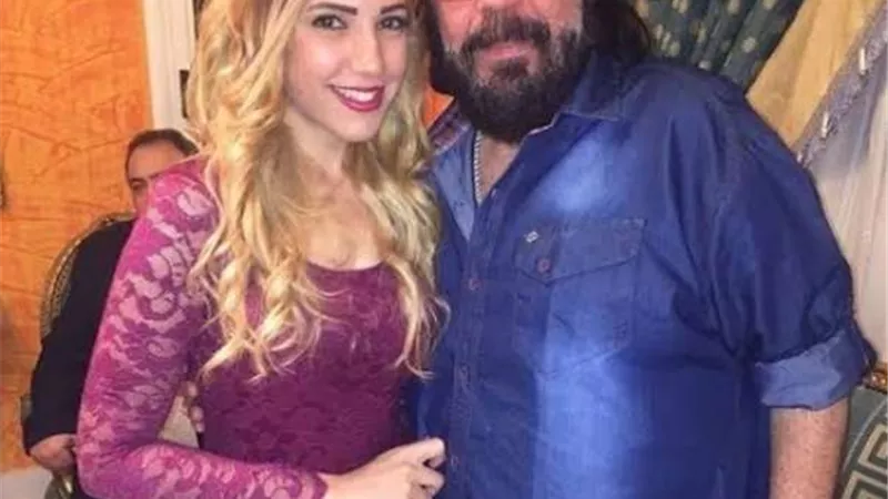 إيمي طلعت زكريا: بابا اعتذر عن مسلسل أم كلثوم بسبب شنبه.. وكان شرقي جدا لكن بحكيله عن علاقاتي