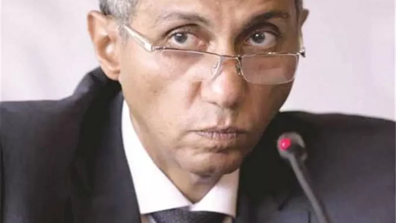وزير العمل البحرينى يبحث مع السفير المصرى تعزيز العلاقات الثنائية