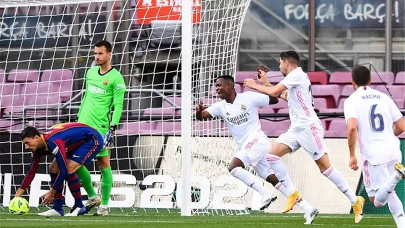 معنويات الكلاسيكو تُسلح ريال مدريد أمام مونشنجلادباخ بدوري الأبطال