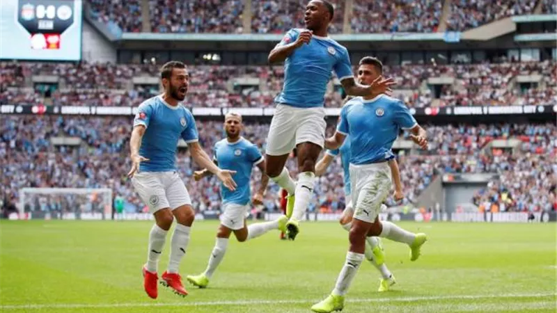 مانشستر سيتي يتحدى مارسيليا في قمة مواجهات الثلاثاء بدوري الأبطال